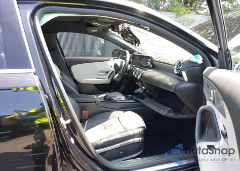 2019 Mercedes-Benz A 220 4Matic from USA, damaged, VIN WDD3G4FB8KW006529